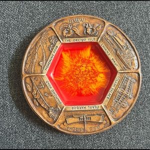 •1970’s Hawaii Souvenir Ashtray Treasure Craft of Hawaii•